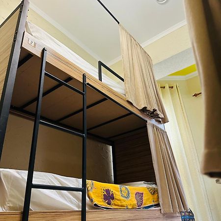 Sweet Home Hostel Бішкек Екстер'єр фото