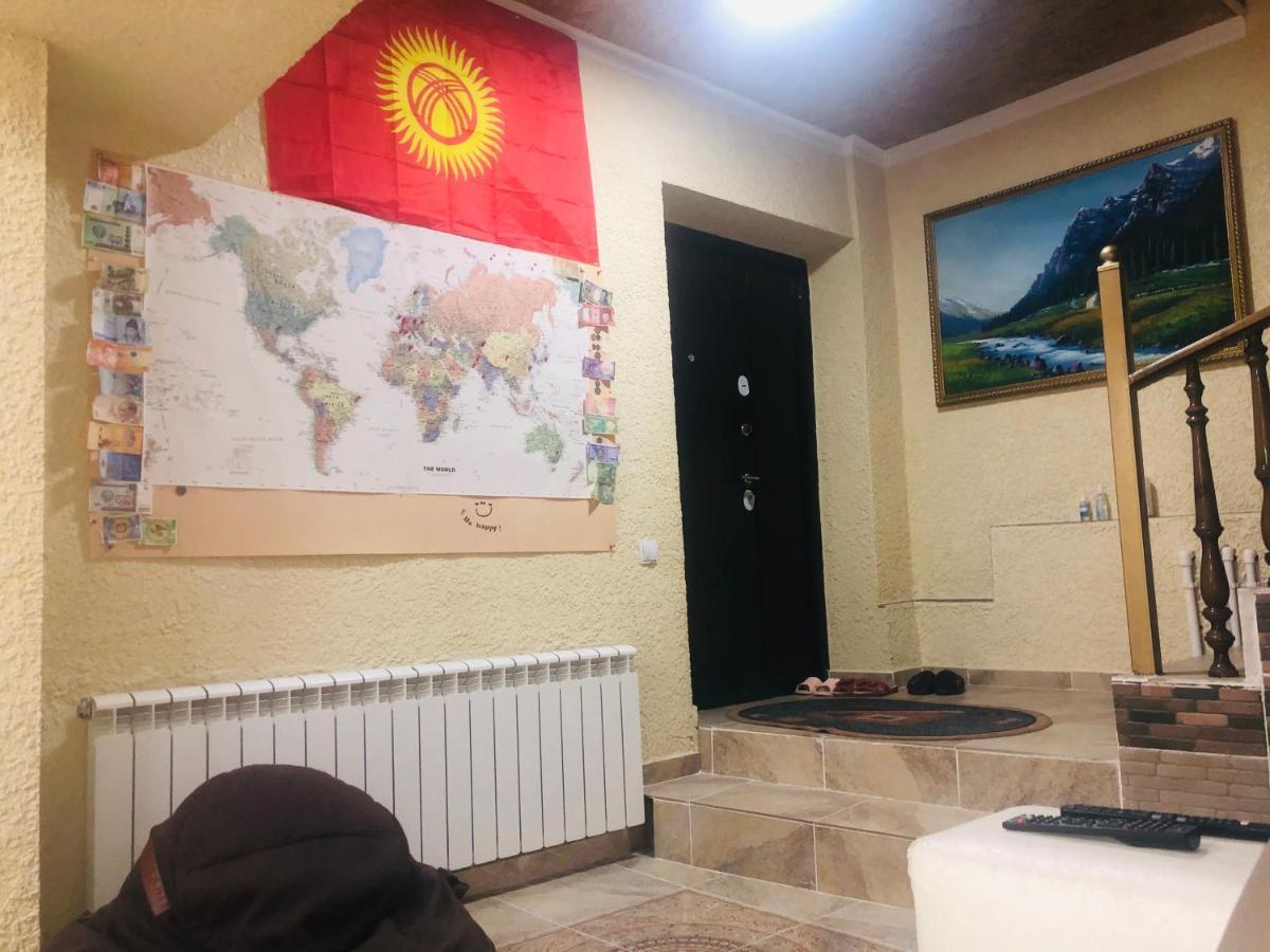 Sweet Home Hostel Бішкек Екстер'єр фото