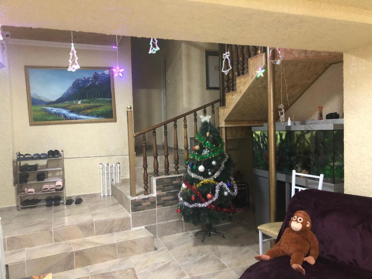 Sweet Home Hostel Бішкек Екстер'єр фото