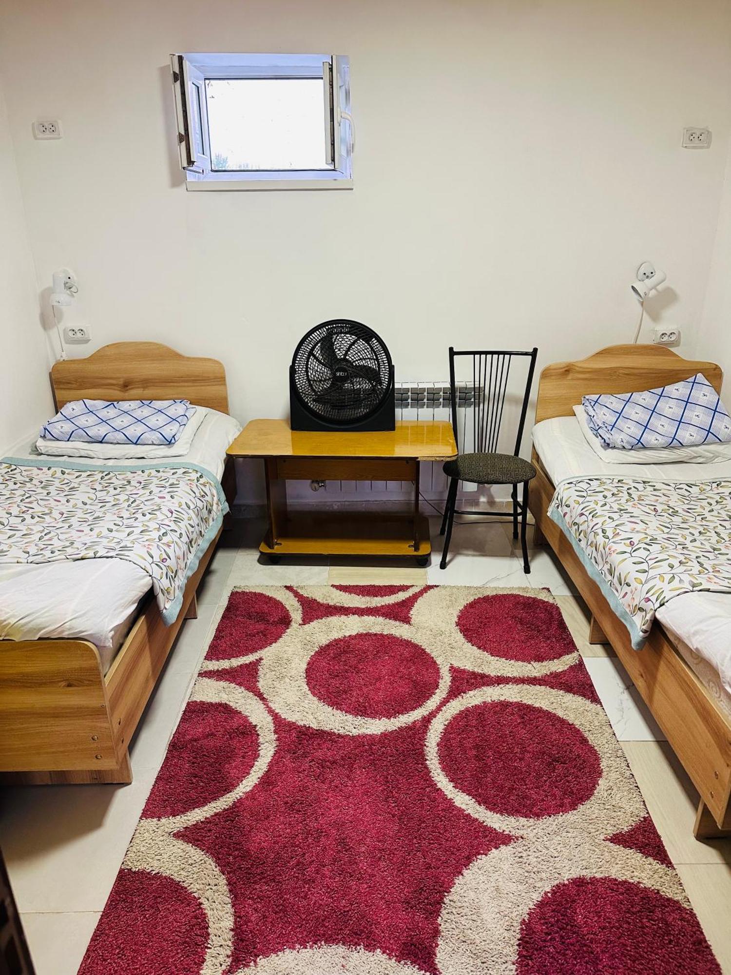 Sweet Home Hostel Бішкек Екстер'єр фото