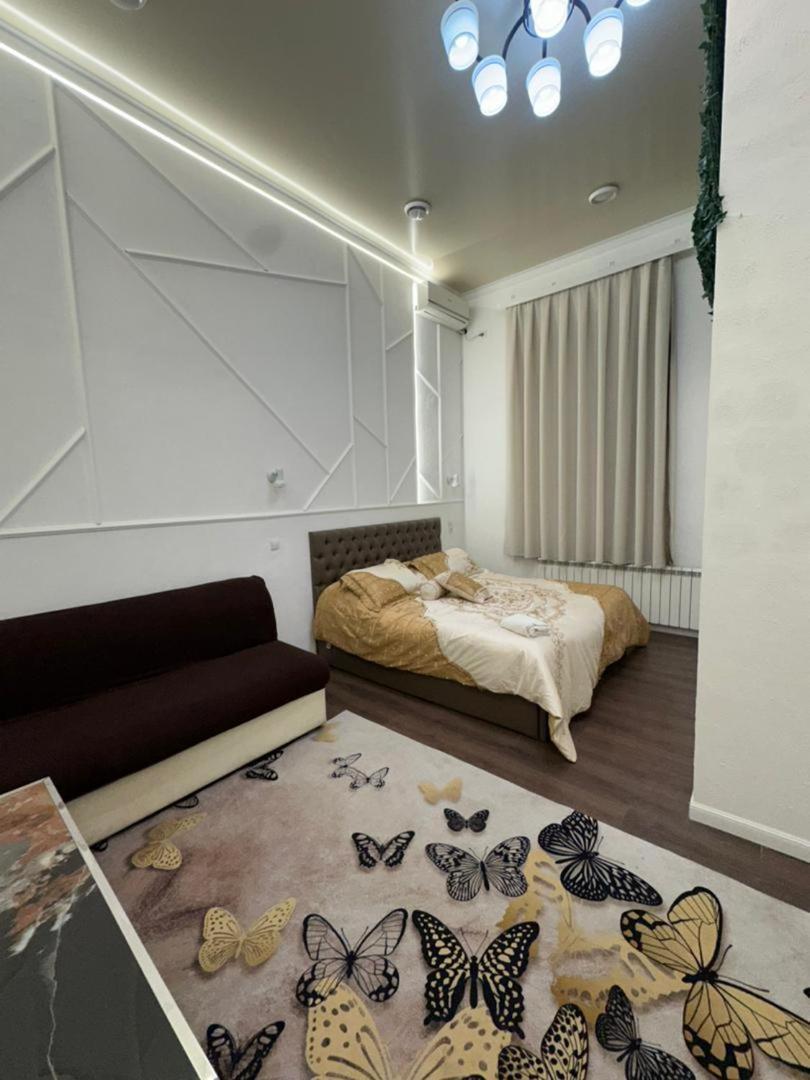 Sweet Home Hostel Бішкек Екстер'єр фото