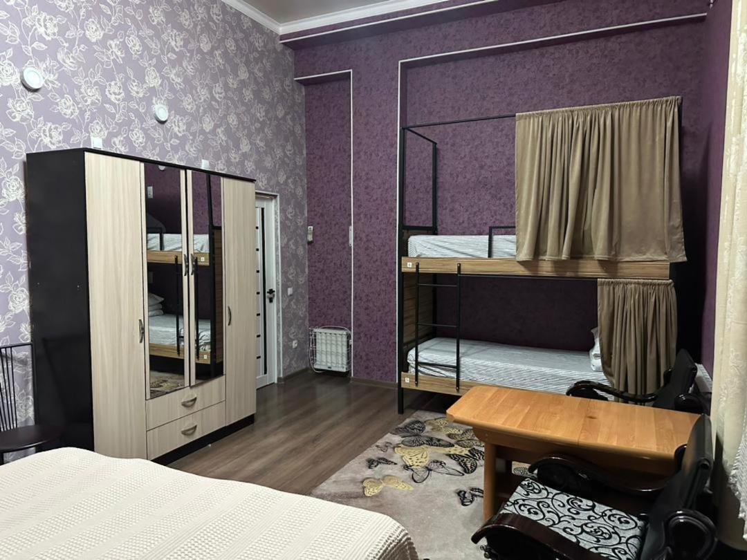 Sweet Home Hostel Бішкек Екстер'єр фото