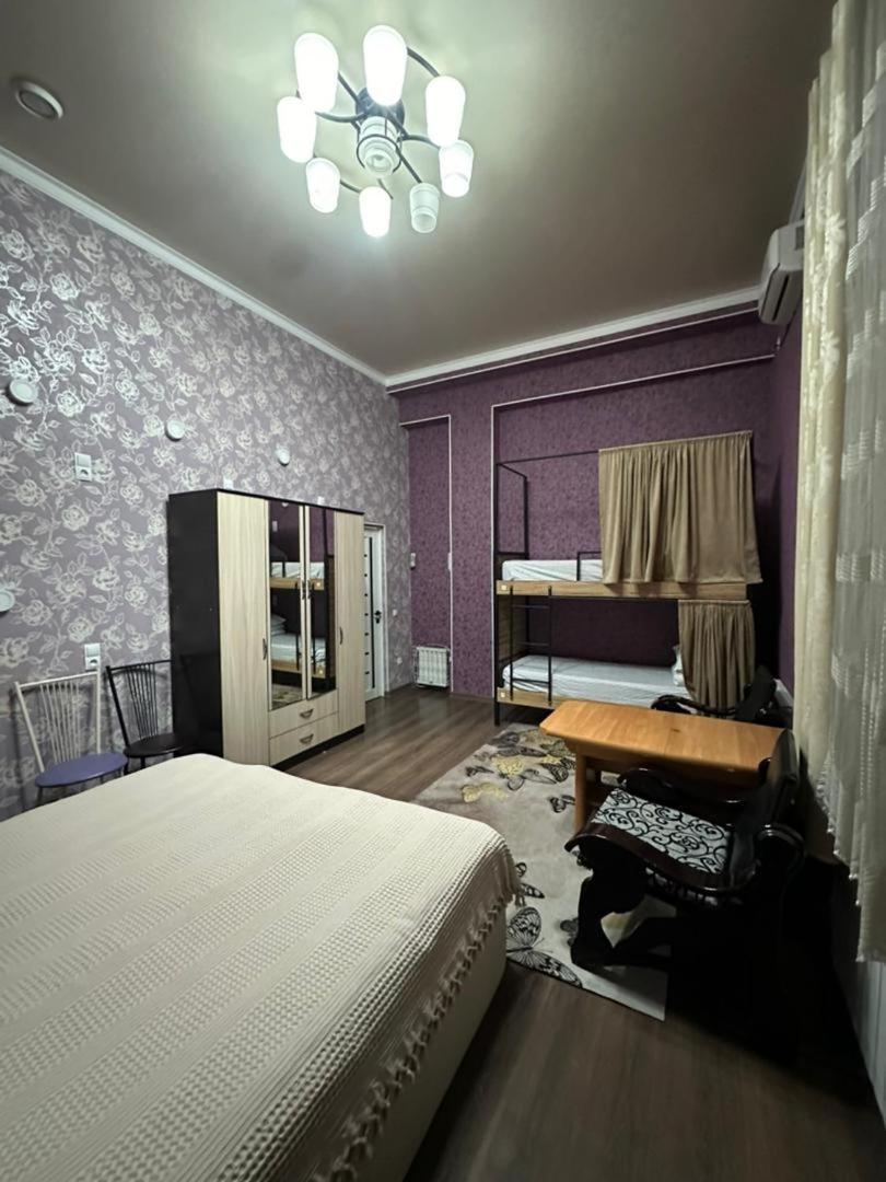 Sweet Home Hostel Бішкек Екстер'єр фото